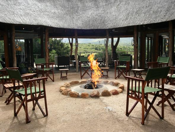 Pumba Msenge Bush Lodge - Boma